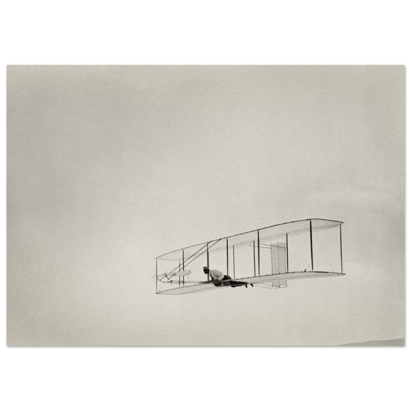 Glide of the Wright brother. The history of aviation.