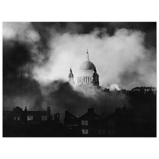Second World War photograph. Saint Paul's Cathedral fire raid.