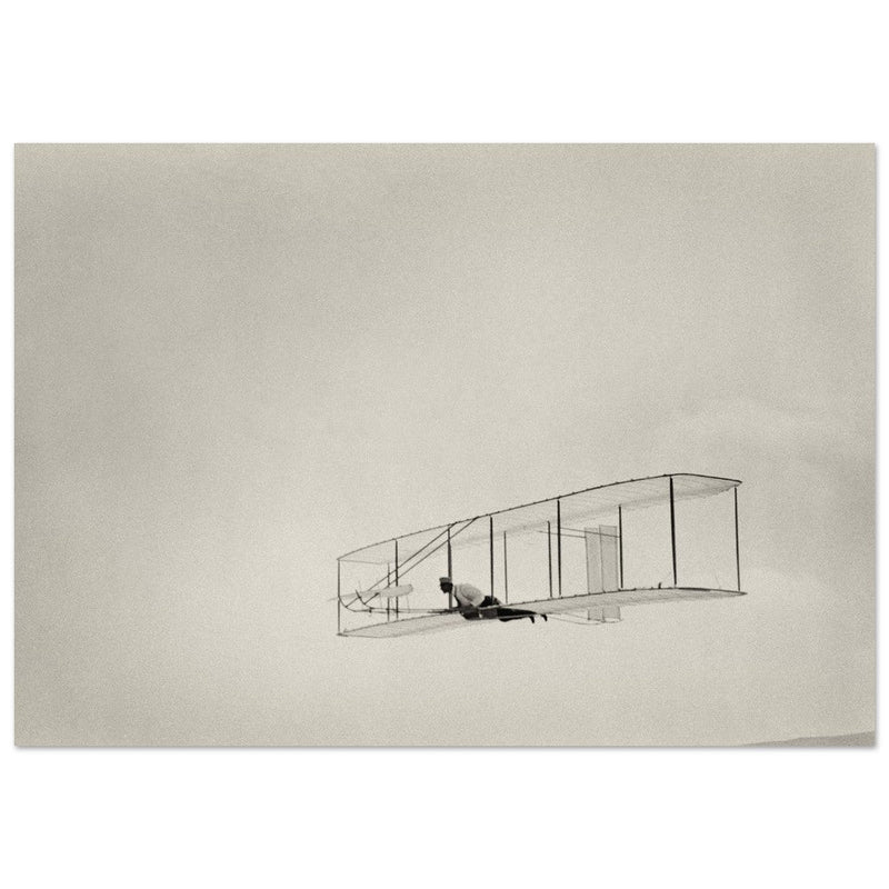 Glide of the Wright brother. The history of aviation.