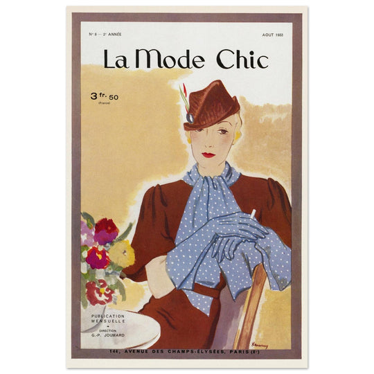 La Mode Chic old vintage fashion magazine cover from the 30s. August 1933.
